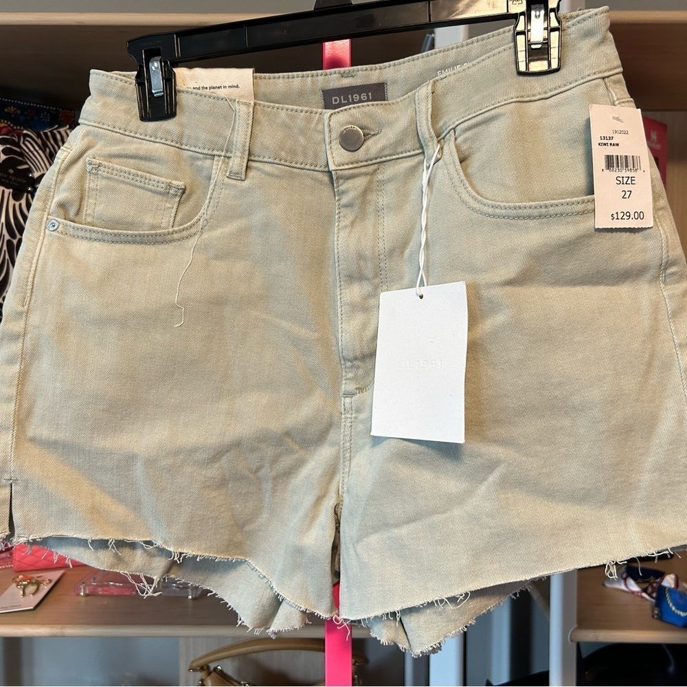 DL1961 Women's Tan Denim Shorts nwt size 27